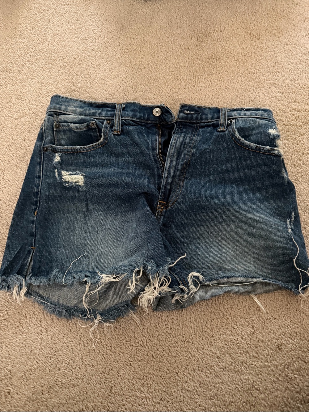 Abercrombie mom shorts size 28 4” inseam
